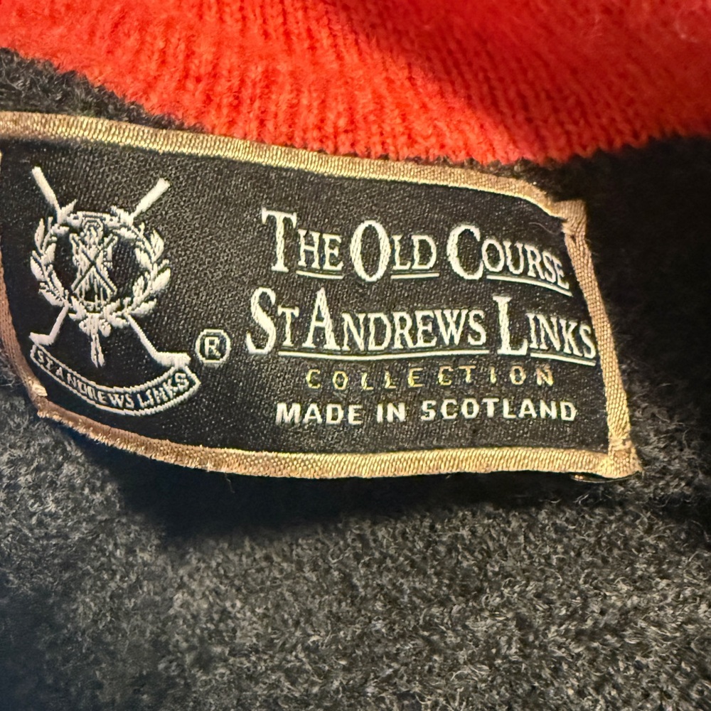 Gray Half-Zip Vest - image 5